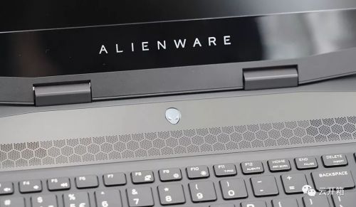 经典红色回归！全新轻薄系列外星人Alienware m15星云红开箱评测