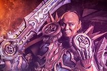 彪悍的女兽人COS 细节华丽的T19死骑套装