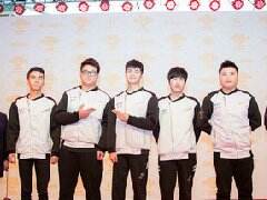 OMG战队新队服亮相德杯 网友解读OMG新队服