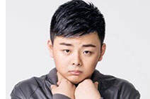 身体暴瘦100斤很无奈 西卡加盟LPL解说席