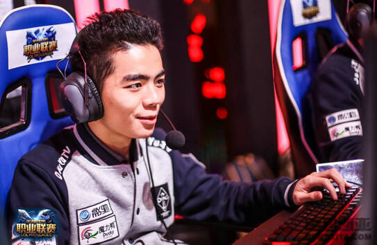 冰封夕阳：坚持的东西可以在之后燃烧成奇迹