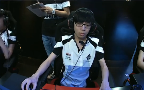 LPL夏季赛常规赛第8周 WE vs OMG 视频回顾