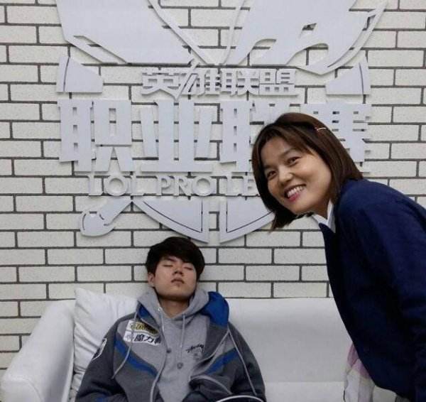 网评电竞新三丑：羊驼、Deft、金赫奎