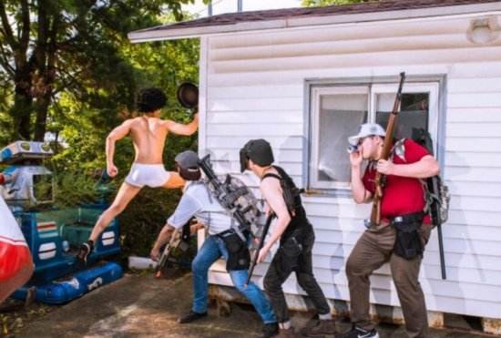 《绝地求生》真人COS 平底锅乱入