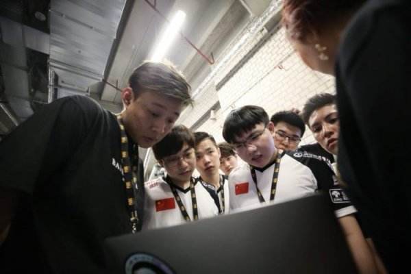 PGI 2018 FPP决战再至 各路豪强剑指冠军