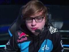 S8入围赛淘汰赛：C9 vs GMB