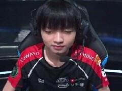 S8入围赛淘汰赛：DFM vs EDG