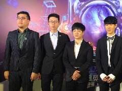 <b>LOL颁奖之夜群访阿布：今年是很完整的一年</b>