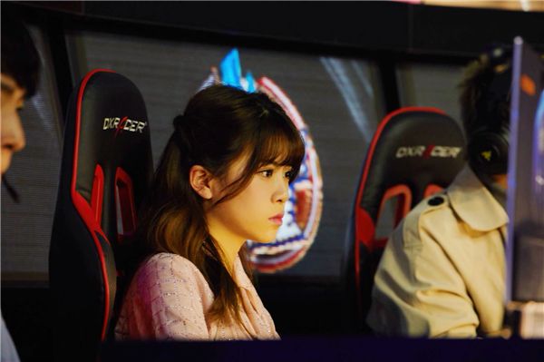 《超越吧!英雄》彰显兄弟情义 罗云熙口误“赐名”王一