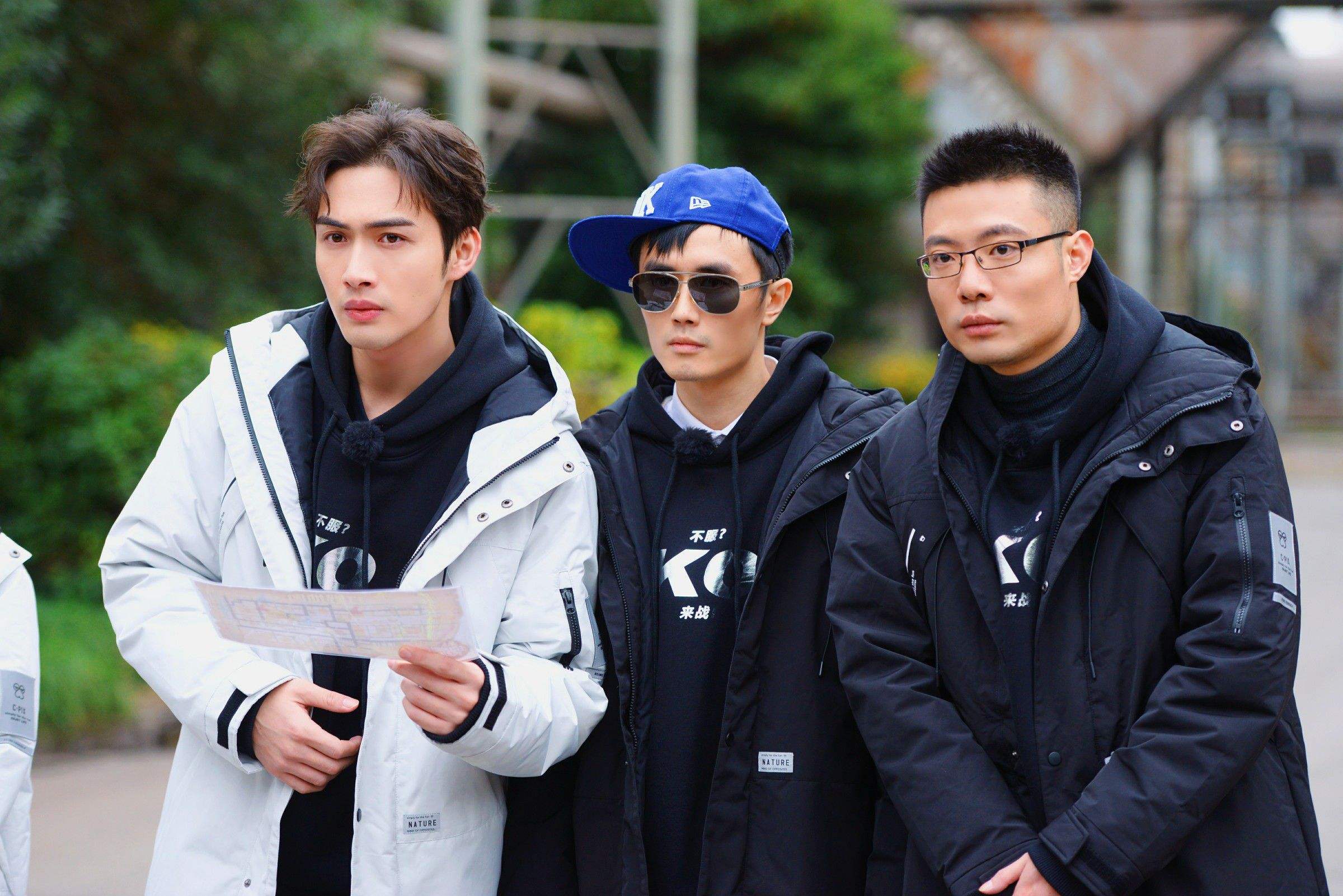 英雄》在腾讯视频播出团队挑战特辑,节目以生动幽默的综艺方式科普"