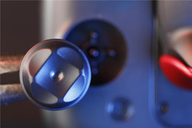 北通G2手游手柄开启预售 首款组合手柄亮点满满