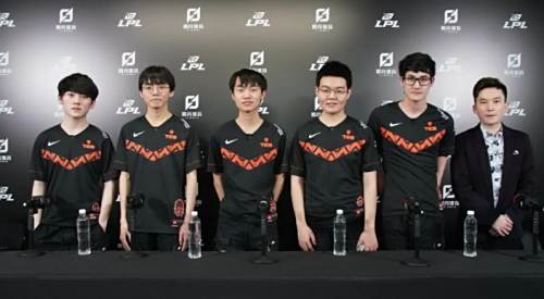 英雄联盟夏季赛亚美AM8榜首之战TES连下四城成功卫冕