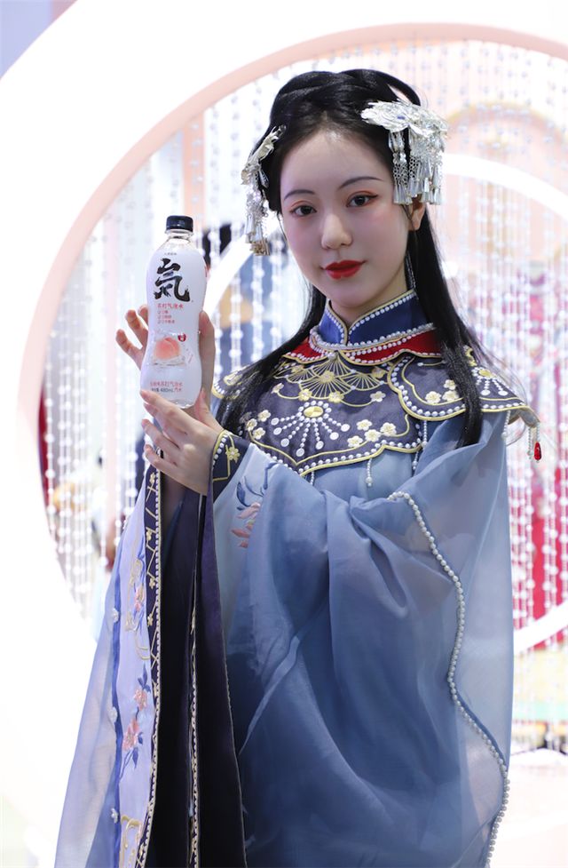  Chinajoy最好看的小姐姐都在这了,附元气森林周边