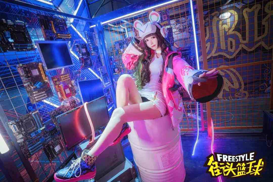 《街头篮球》SFSA上海站全民派对 露美请你吃蛋糕