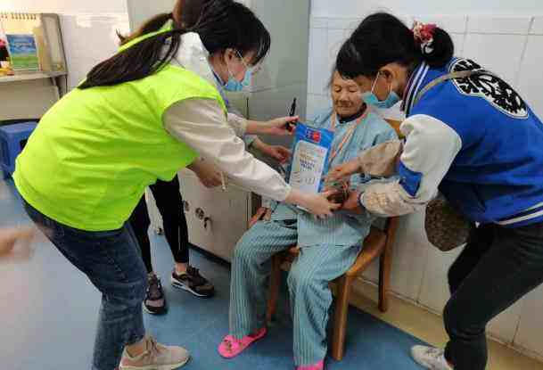 益点公益四会站|添一点力,为他人带去更多光明