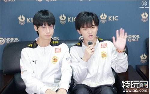 AG更换主教练Fly锁了RW kpl最新转会消息让人应接不暇