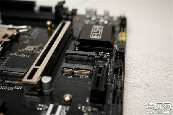 《荒野大镖客：救赎》登陆PC，艾尔莎EA B760M-Z和你一起玩转