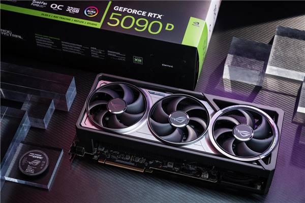 新晋卡皇 ROG ASTRAL RTX5090D夜神显卡登场！