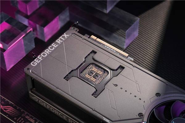 新晉卡皇 ROG ASTRAL RTX5090D夜神顯卡登場！