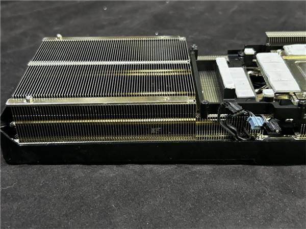 DLSS 4用实力告诉你！耕升 GeForce RTX 5070 Ti 追风不再是4K入门选择