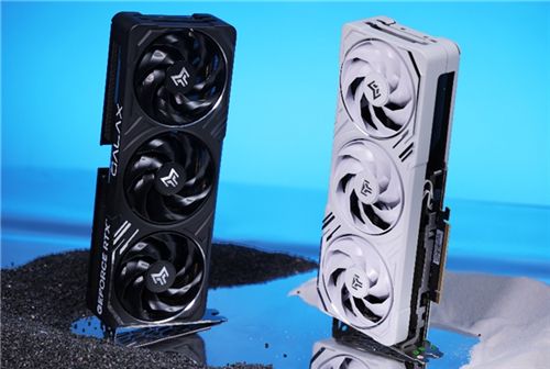 黑科技小钢炮！影驰RTX 5070金属大师OC实测